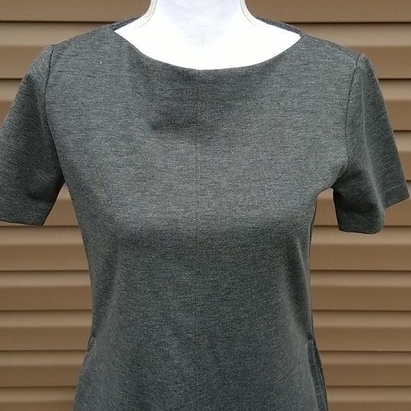 UNIQLO DRESS - Picture 2 of 8